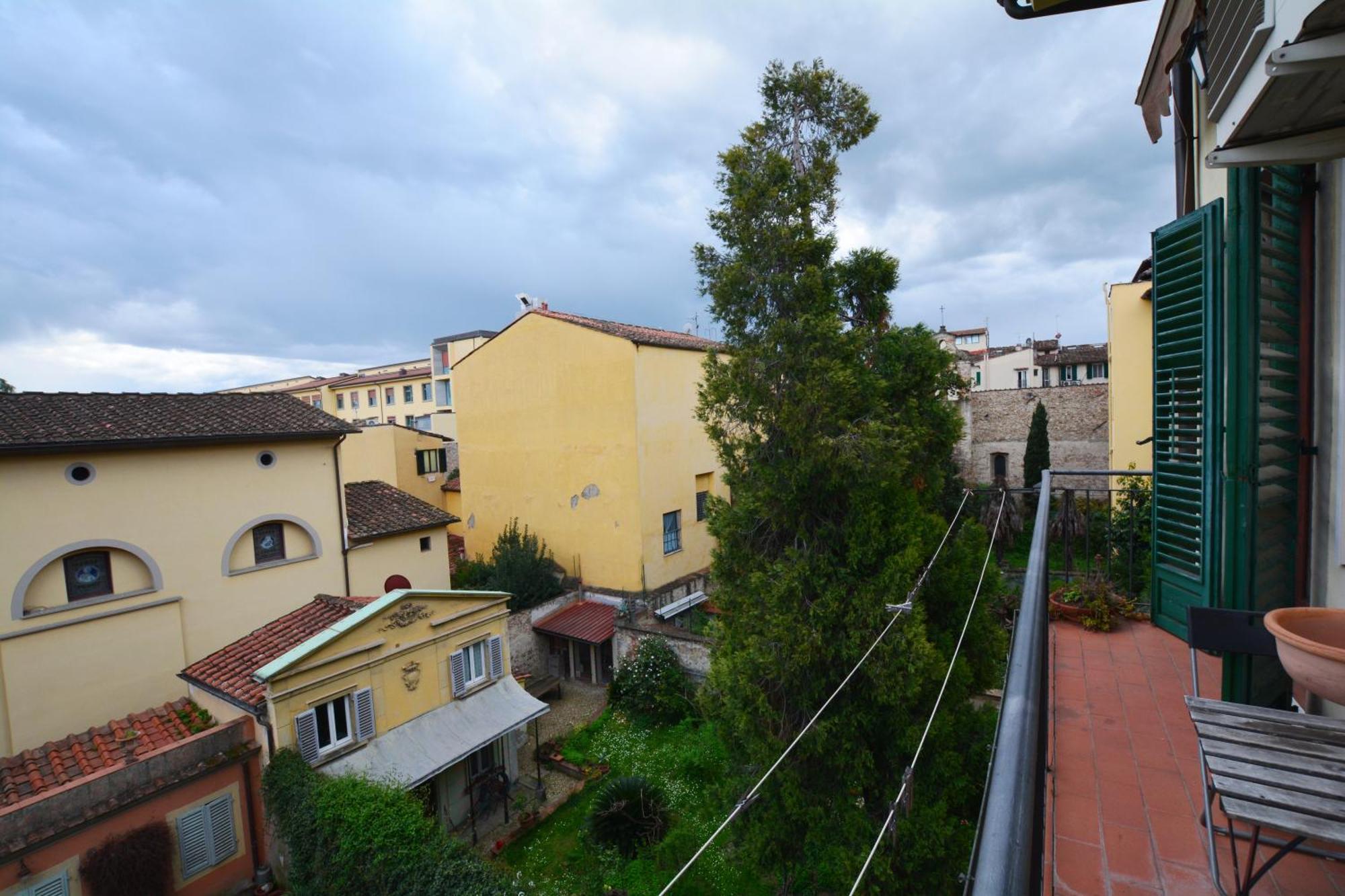 Unyca - Typical Florentine Hideaway
